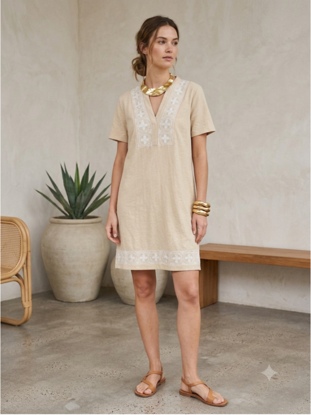 C. Wonder Women Medium Beige Embroidered Split Neck T-Shirt Tunic Dress Boho Min